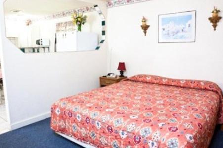 Havasu Inn & Suites Лейк Хавасу Сити Стая снимка