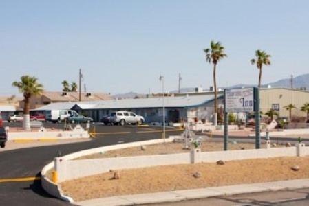 Havasu Inn & Suites Лейк Хавасу Сити Екстериор снимка